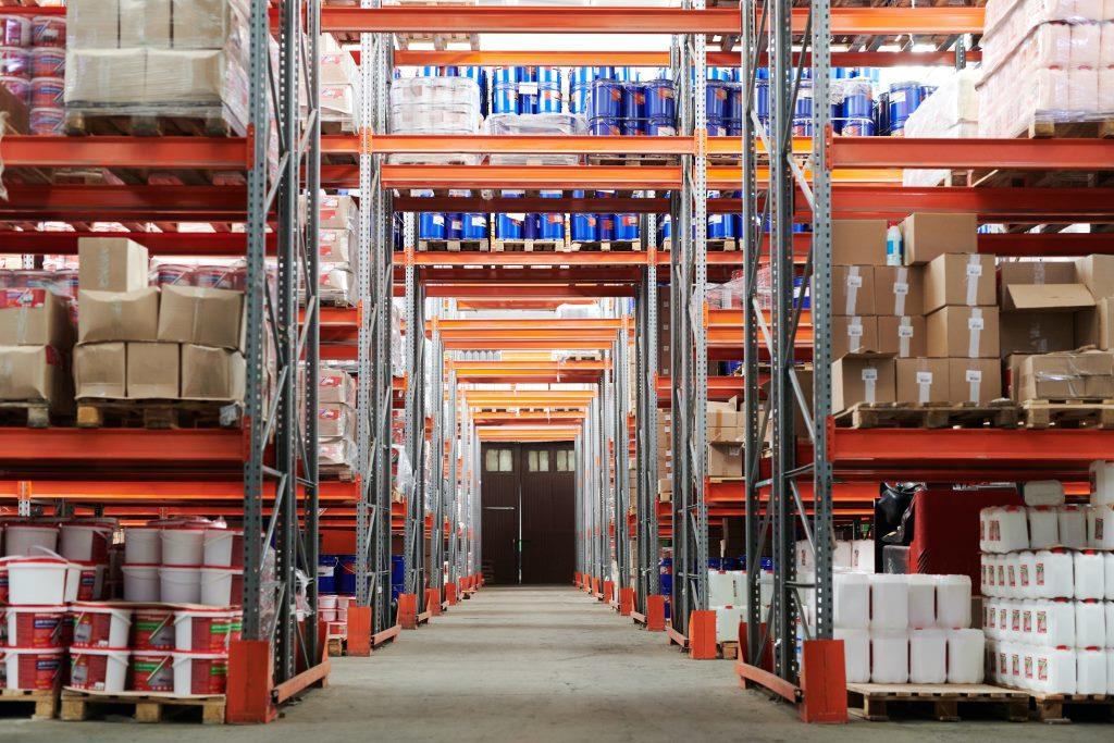 perbedaan hand stacker dan forklift