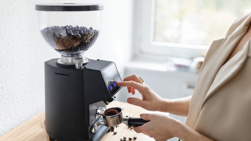 cara menggunakan grinder kopi dengan benar
