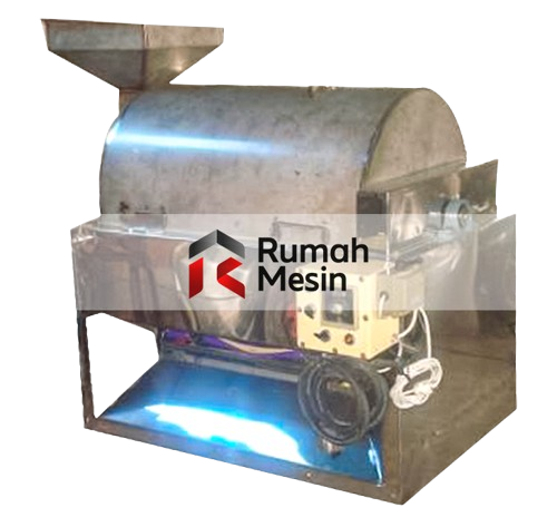 Operator mengatur suhu mesin sangrai kopi untuk mengendalikan perkembangan aroma dan warna biji selama proses penyangraian.